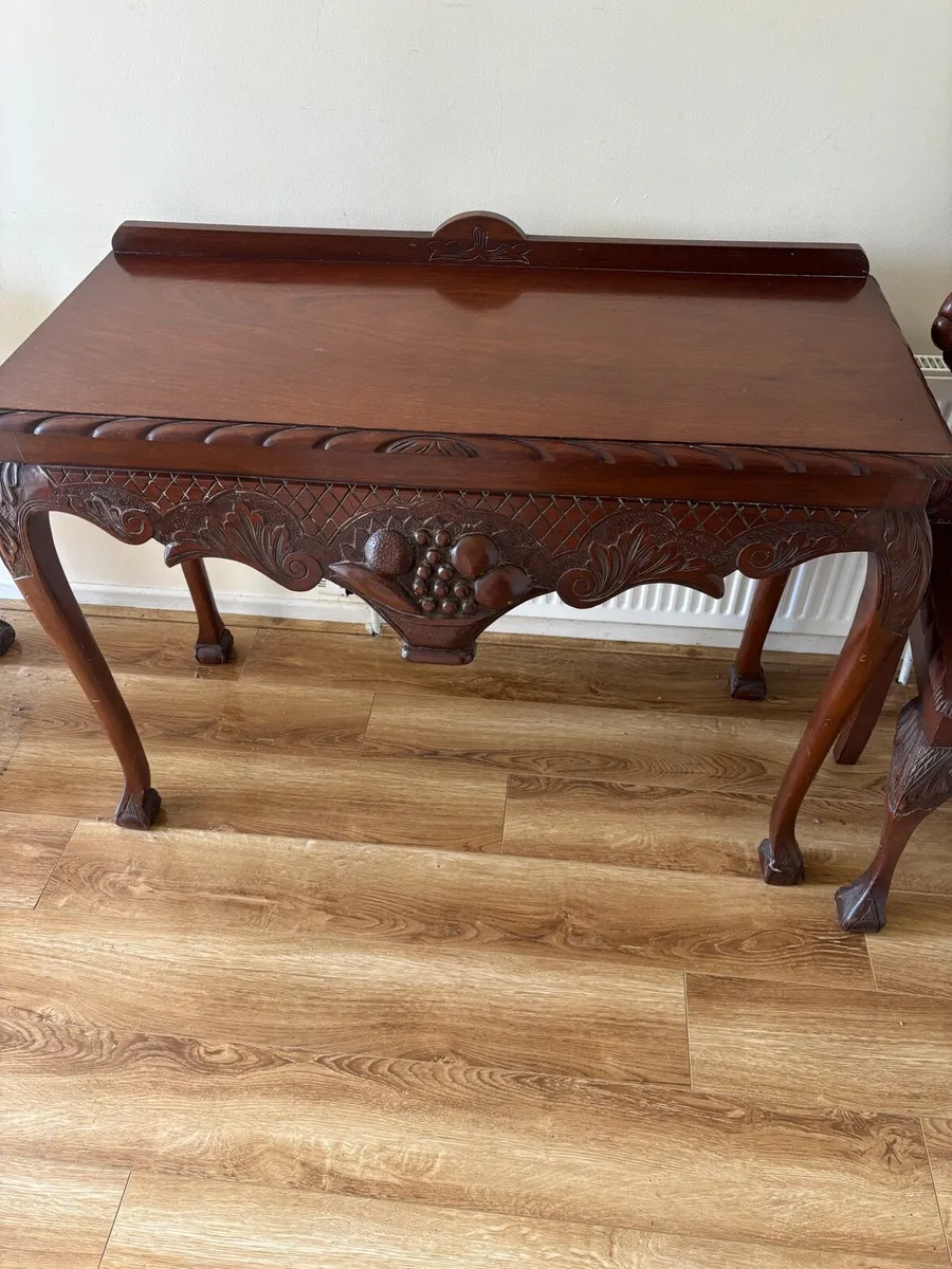 Solid wooden mahogany table and chair - Image 4