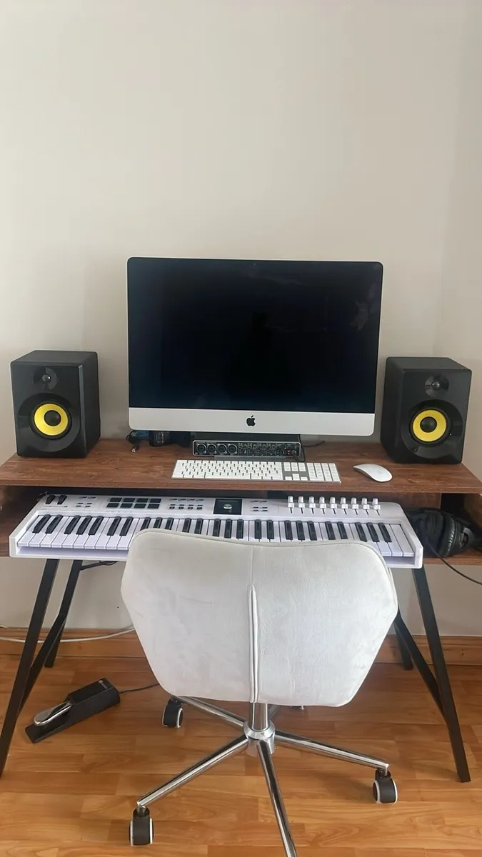 Music studio - Image 2