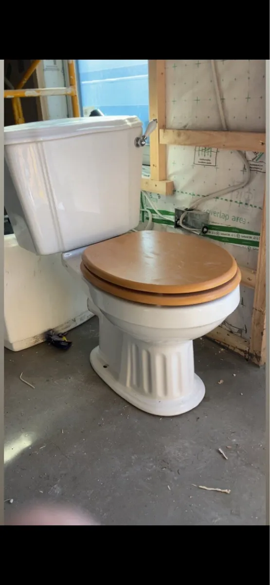 Bathroom - Image 4