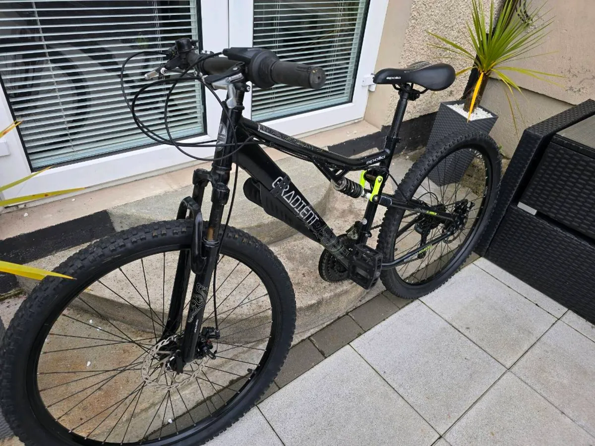 Mountain bike - Image 1