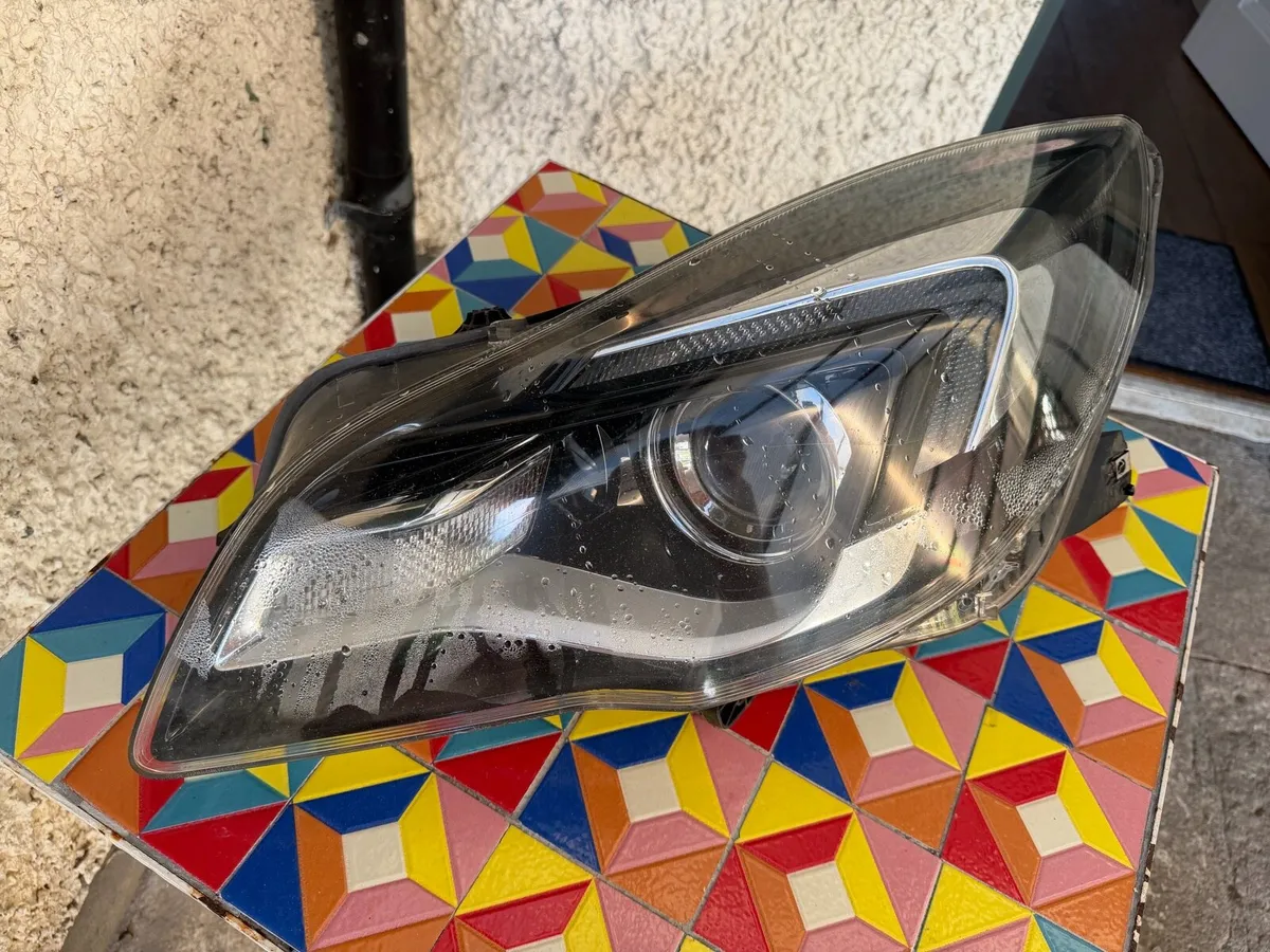 Opel Insignia Headlights - Matched Pair - Moisture - Image 3