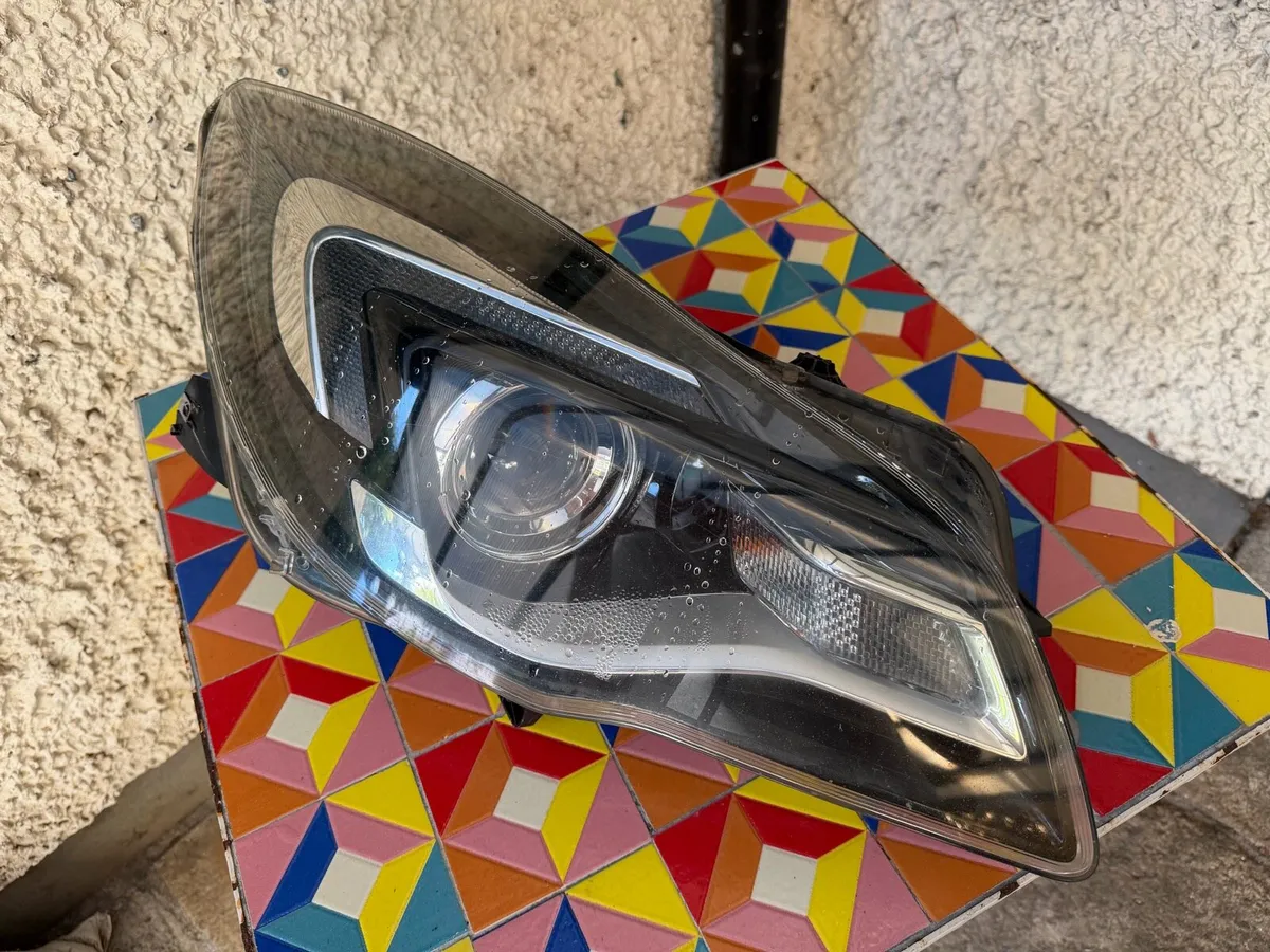 Opel Insignia Headlights - Matched Pair - Moisture - Image 4