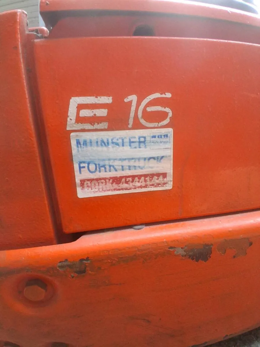 Forklift - Image 2