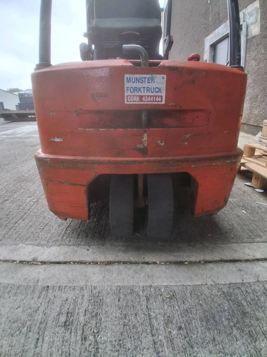 Forklift - Image 3
