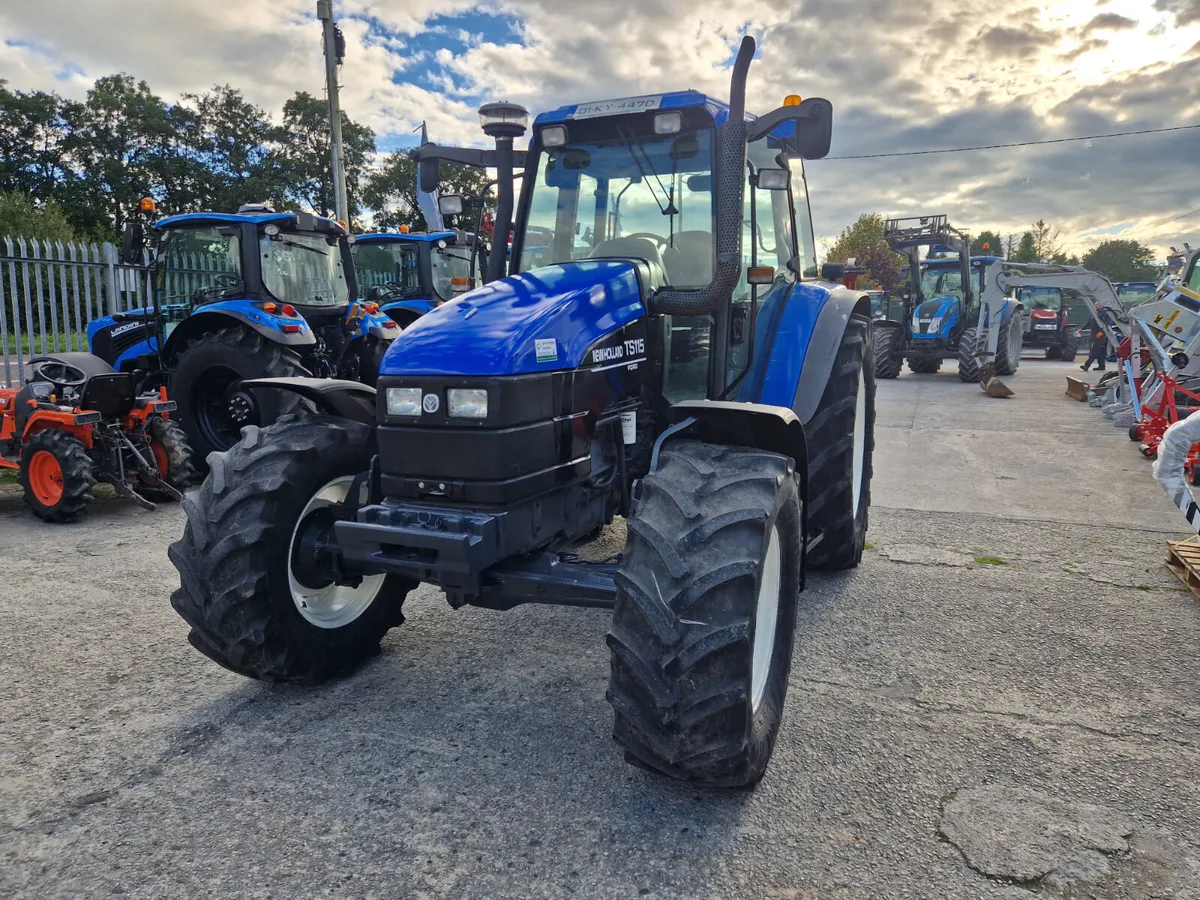 New Holland TS115 - Image 2