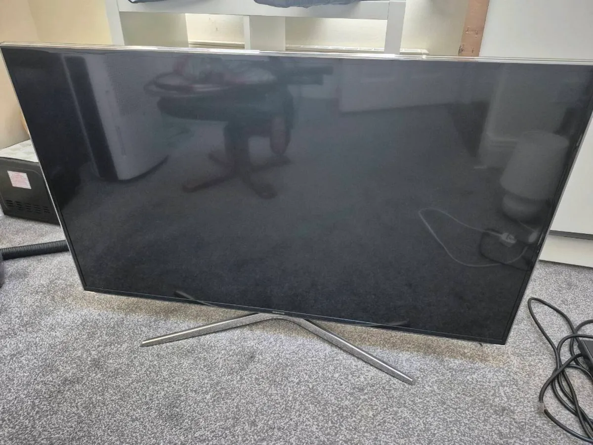 Samsung TV - Image 1