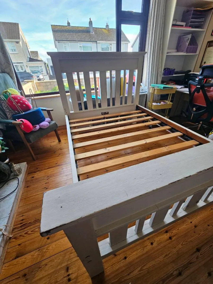 Double Bed - Image 3