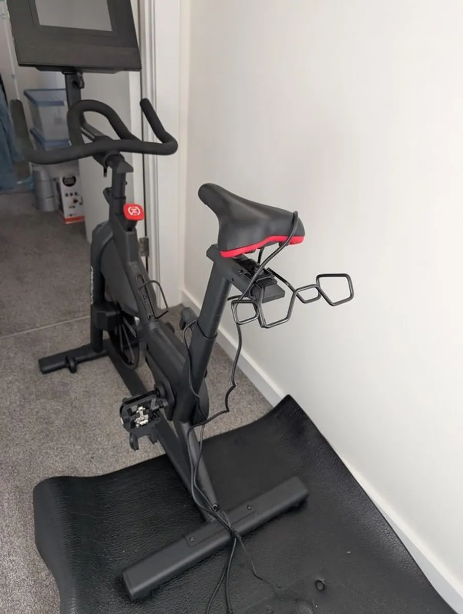 ProForm Carbon Pro10 Studio Bike - Image 1