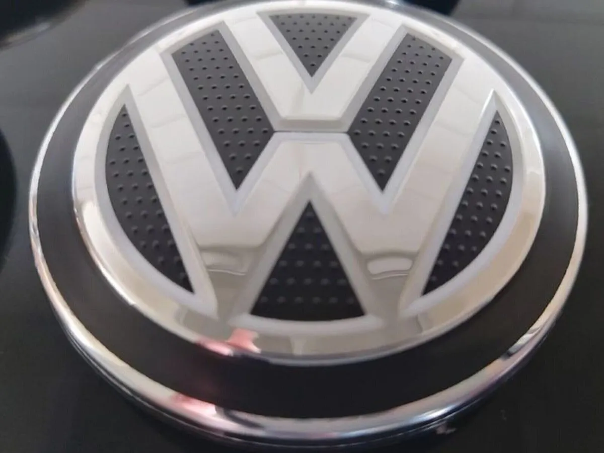 VW Centre Caps (5G0) FREE POST - Image 3