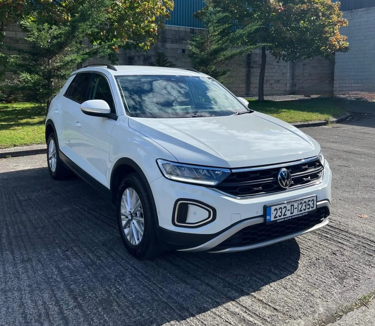 2023 Volkswagen T-Roc Commercial - Image 1