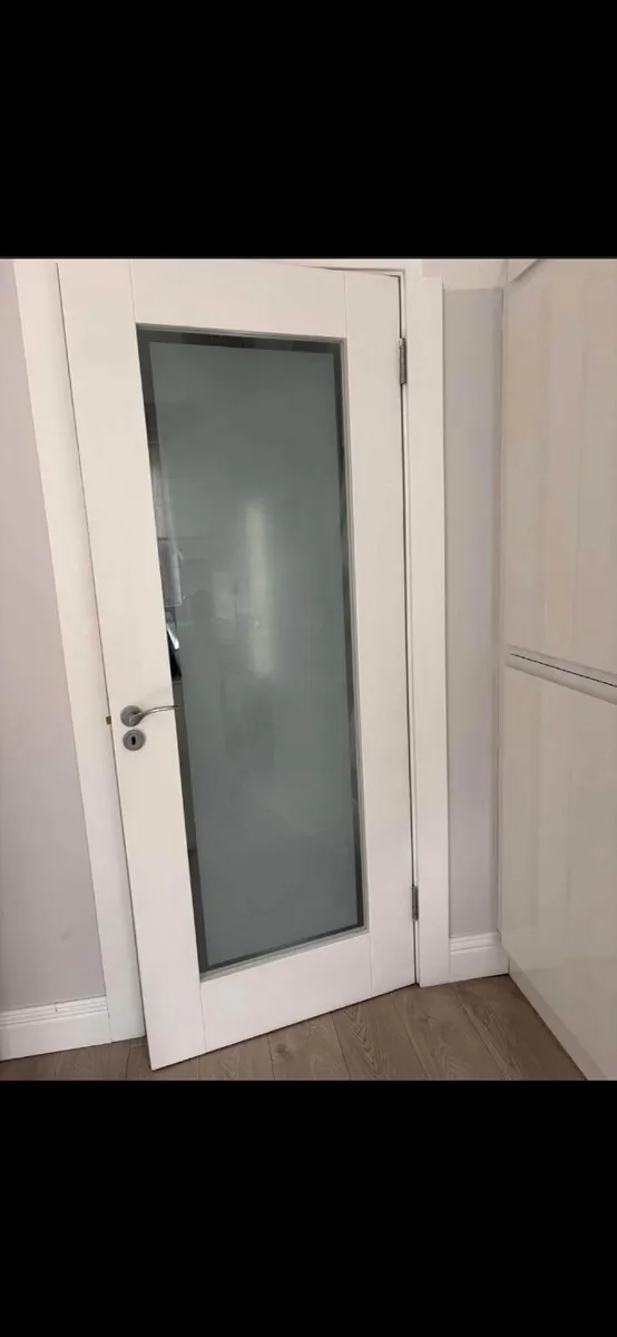 2 Solid wood Doors with frosted glass - Image 2