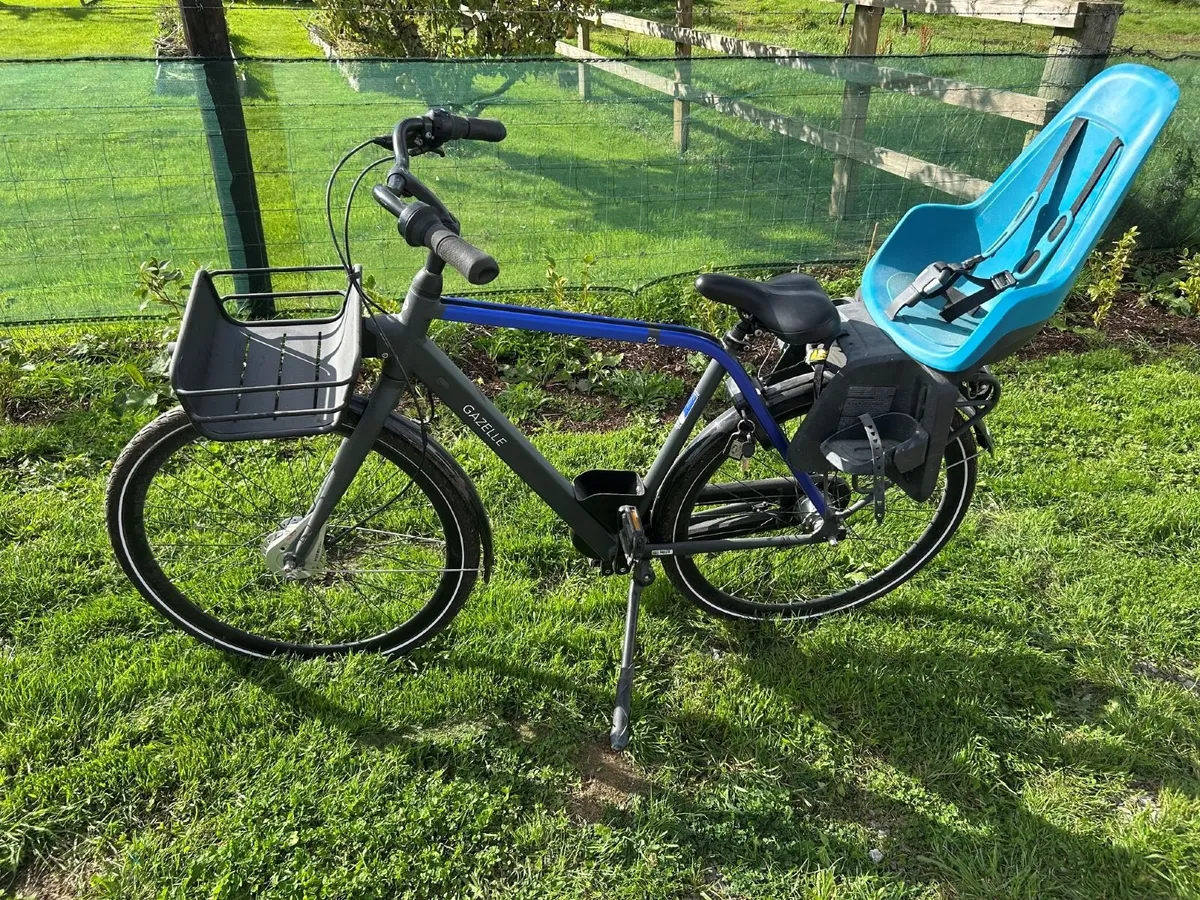 Gazelle CityGo Bicycle with Child Seat - Image 2