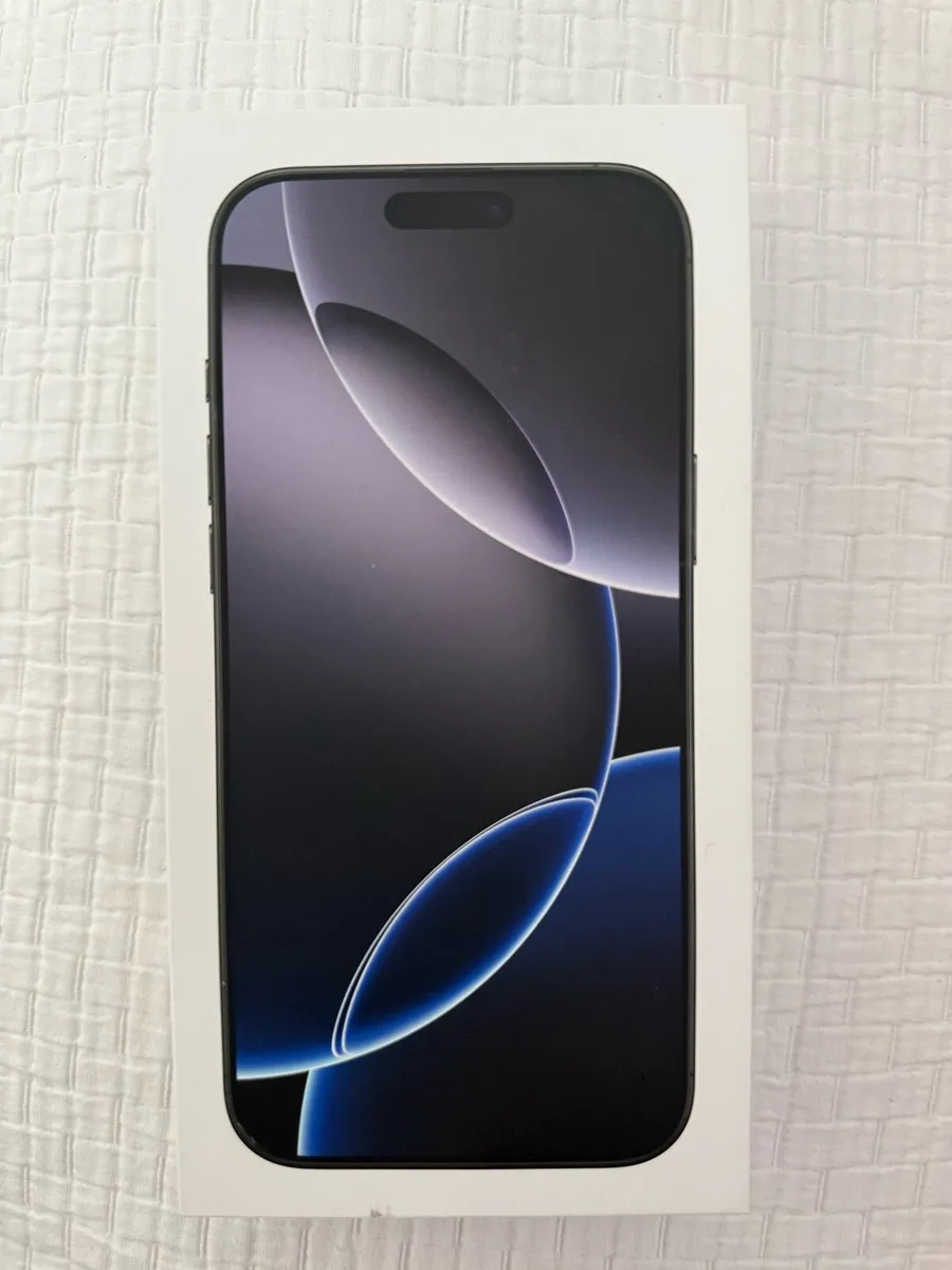 iPhone 16 Pro Max - Image 4