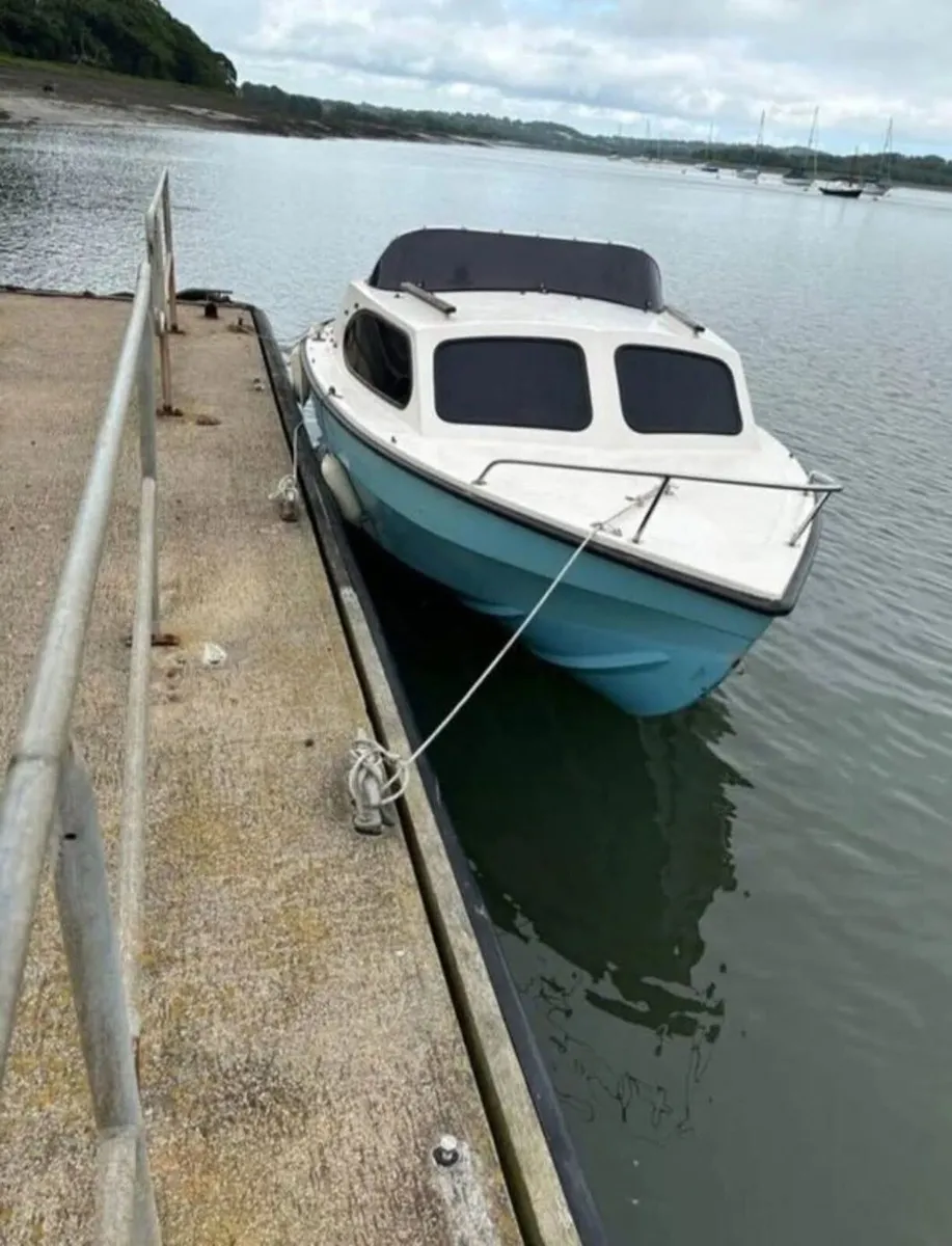 14ft two berth boat - Image 1