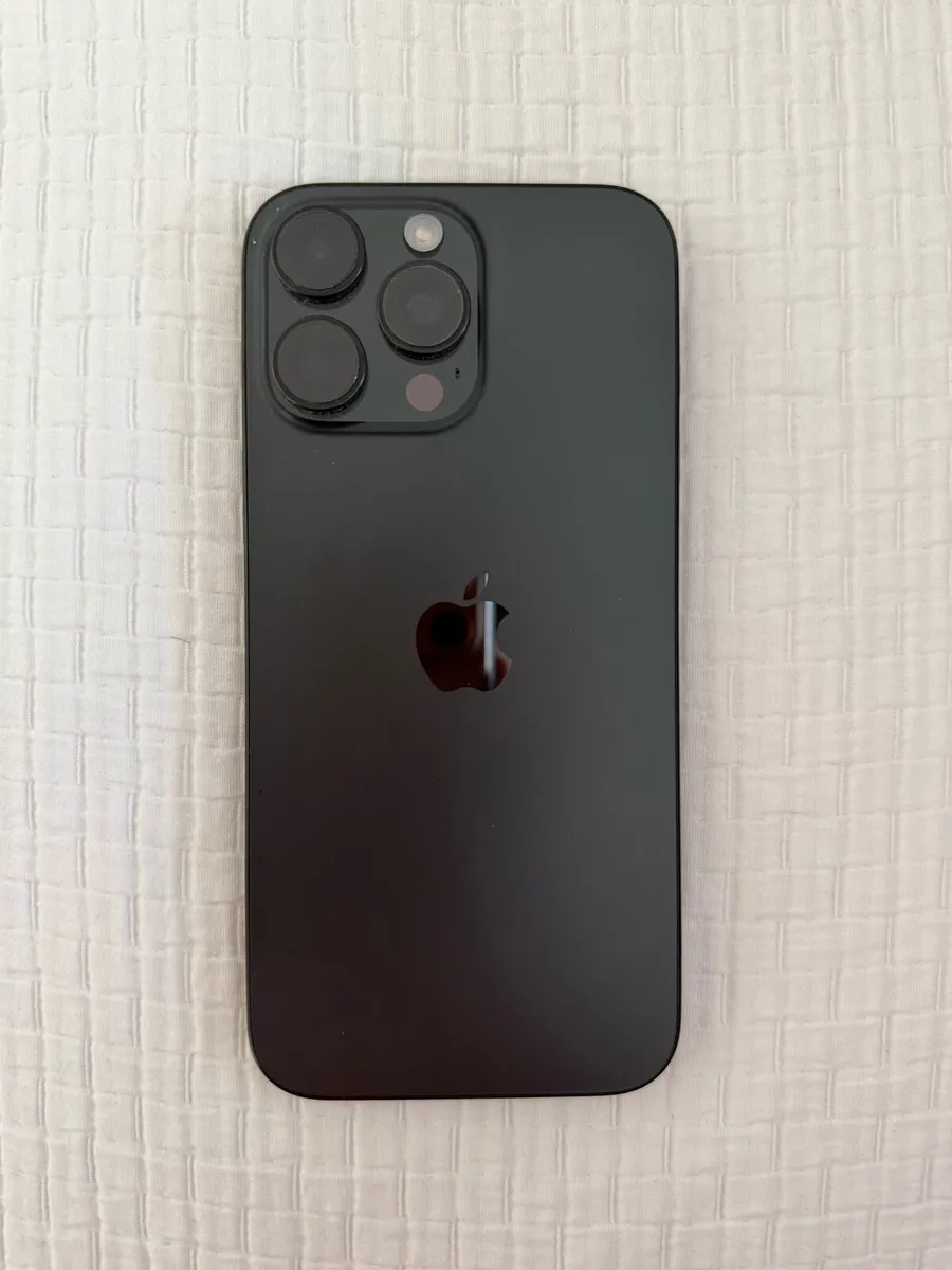 iPhone 16 Pro Max - Image 2