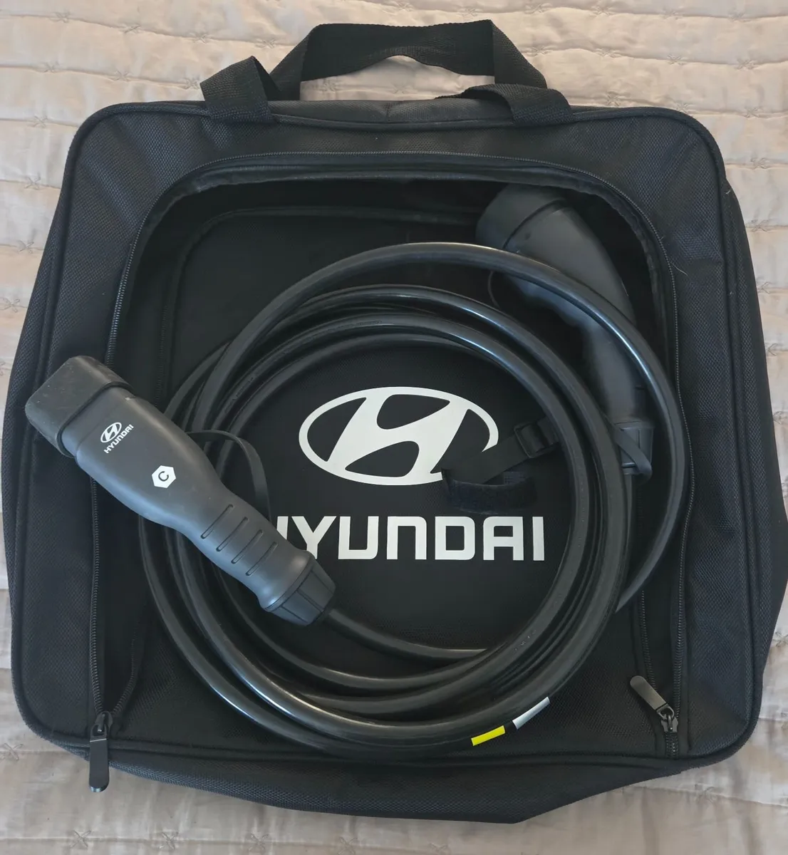 Hyundai charding cable - Image 1