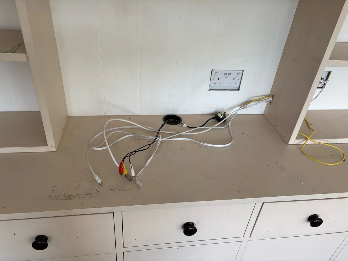 Built in tv storage unit - Image 2