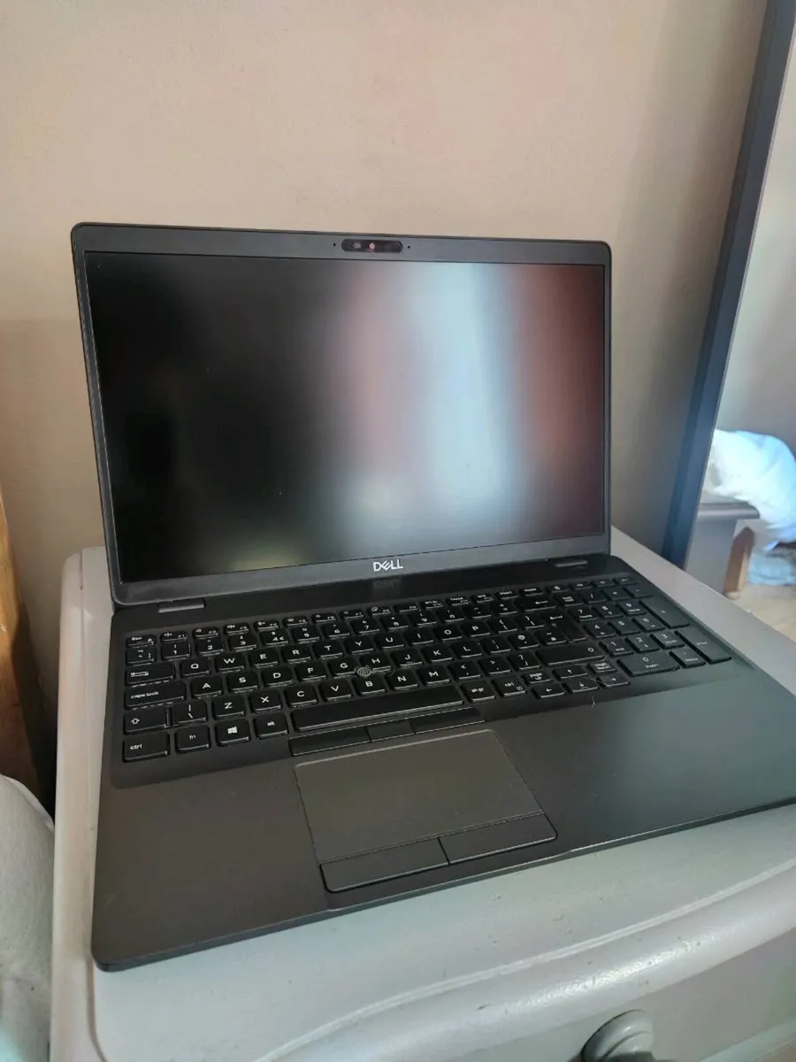 Dell Latitude 5501 Laptop i7 16gb - Image 2