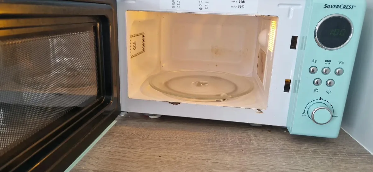 Silvercrest Microwave 17 litres - Image 2