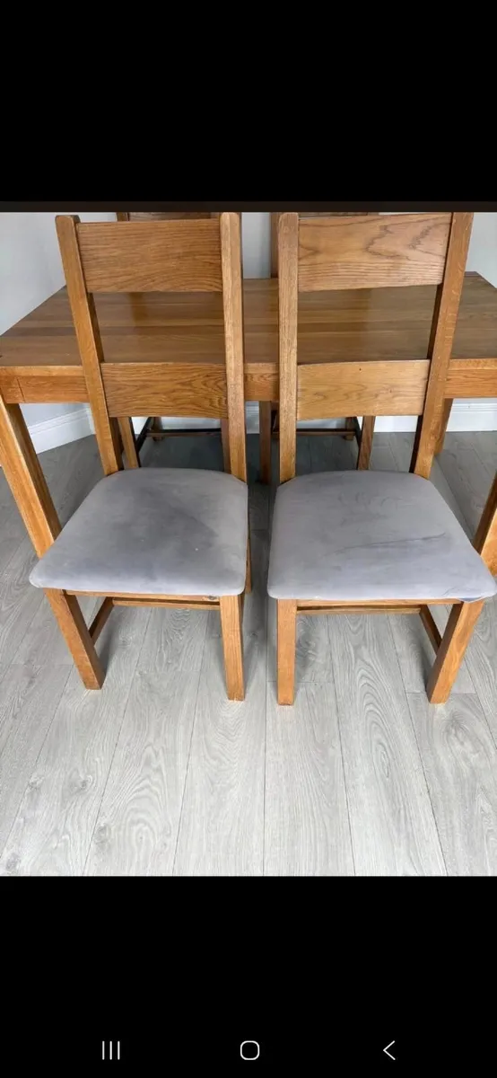 Solid wood Table and chairs - Image 2