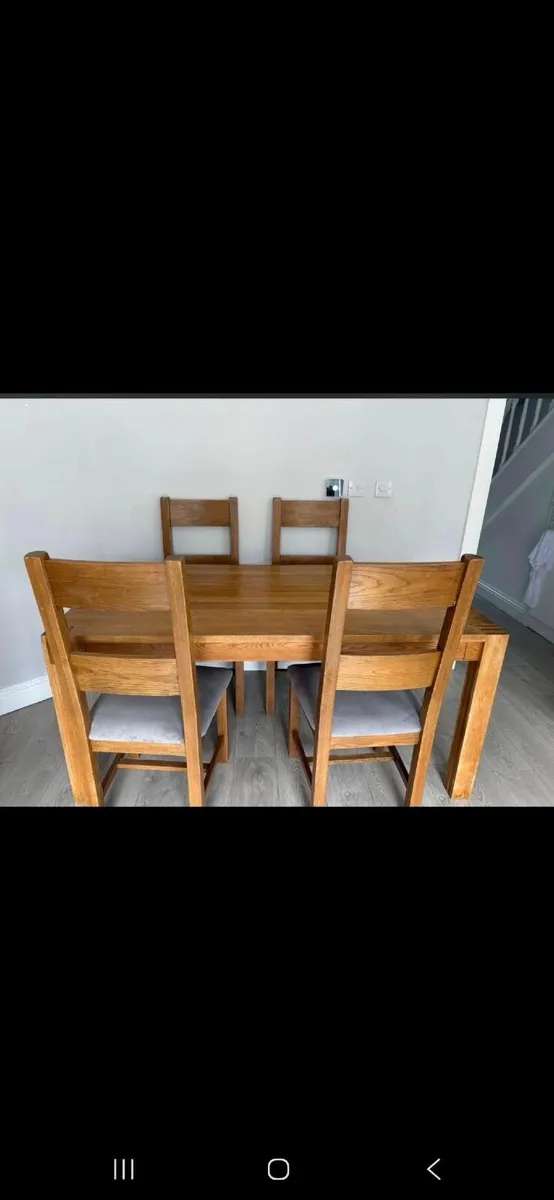 Solid wood Table and chairs - Image 4