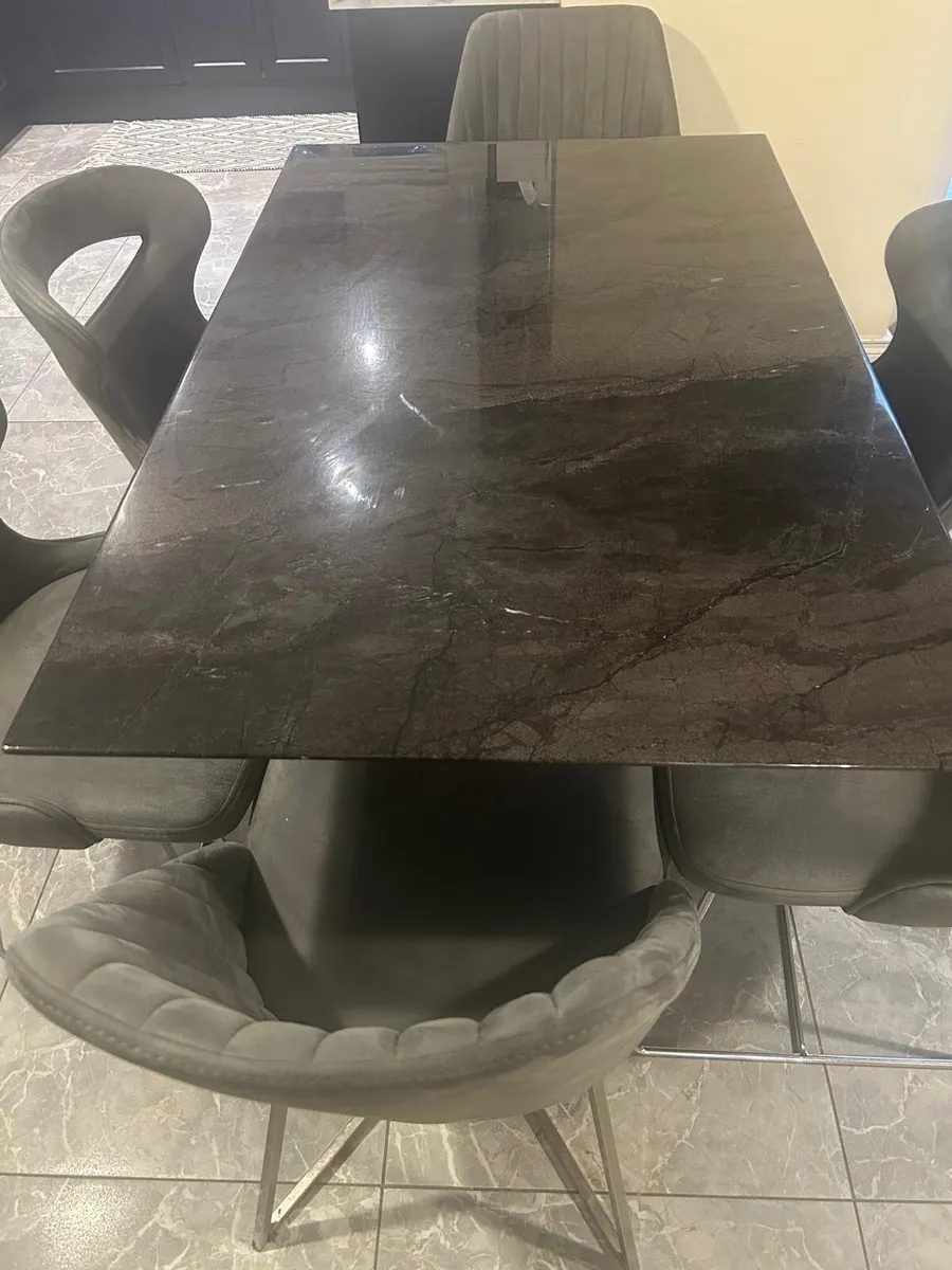 Dinning table and chairs - Image 1