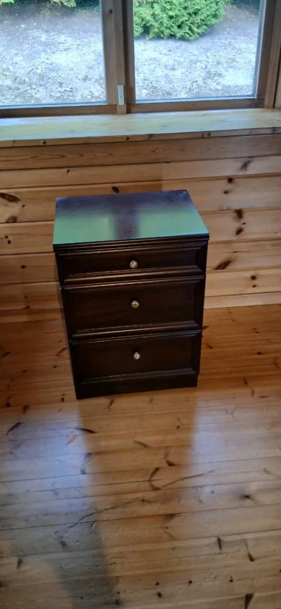 Rossmore furniture 9 pieces - Image 2