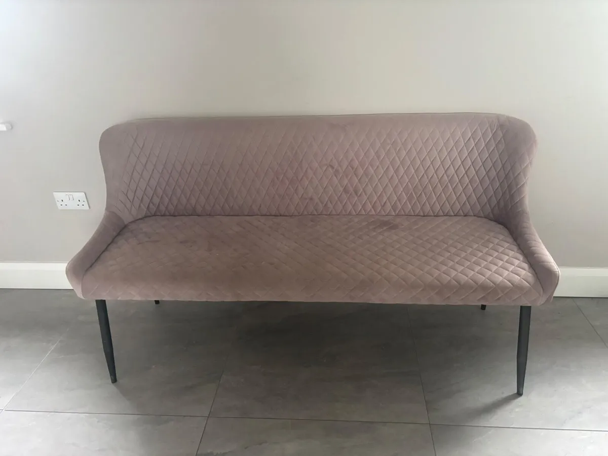 Pink bench - Image 2