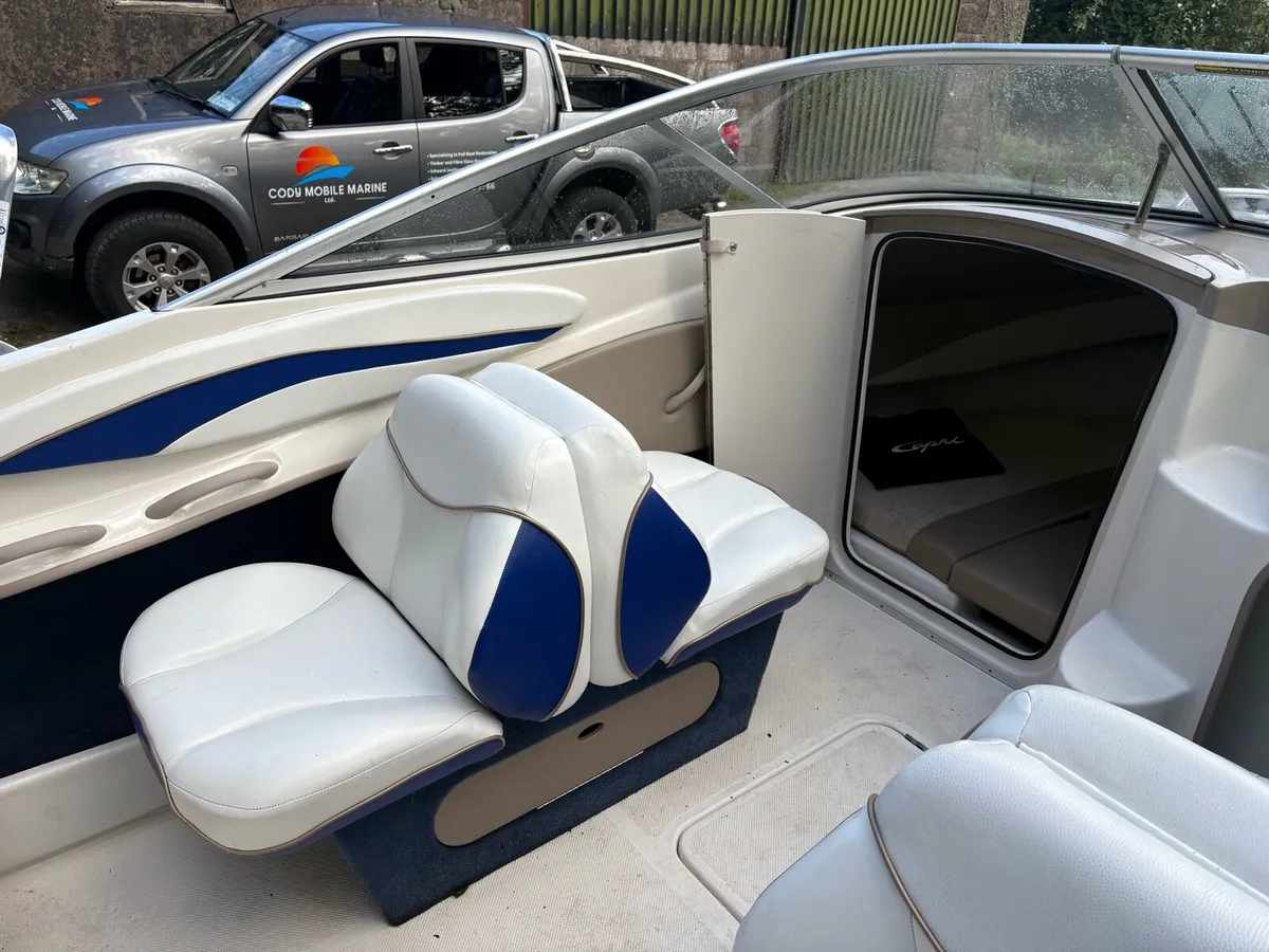 Bayliner Capri 602 boat - Image 3