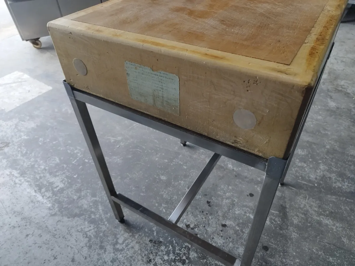 Chopping block - Image 2