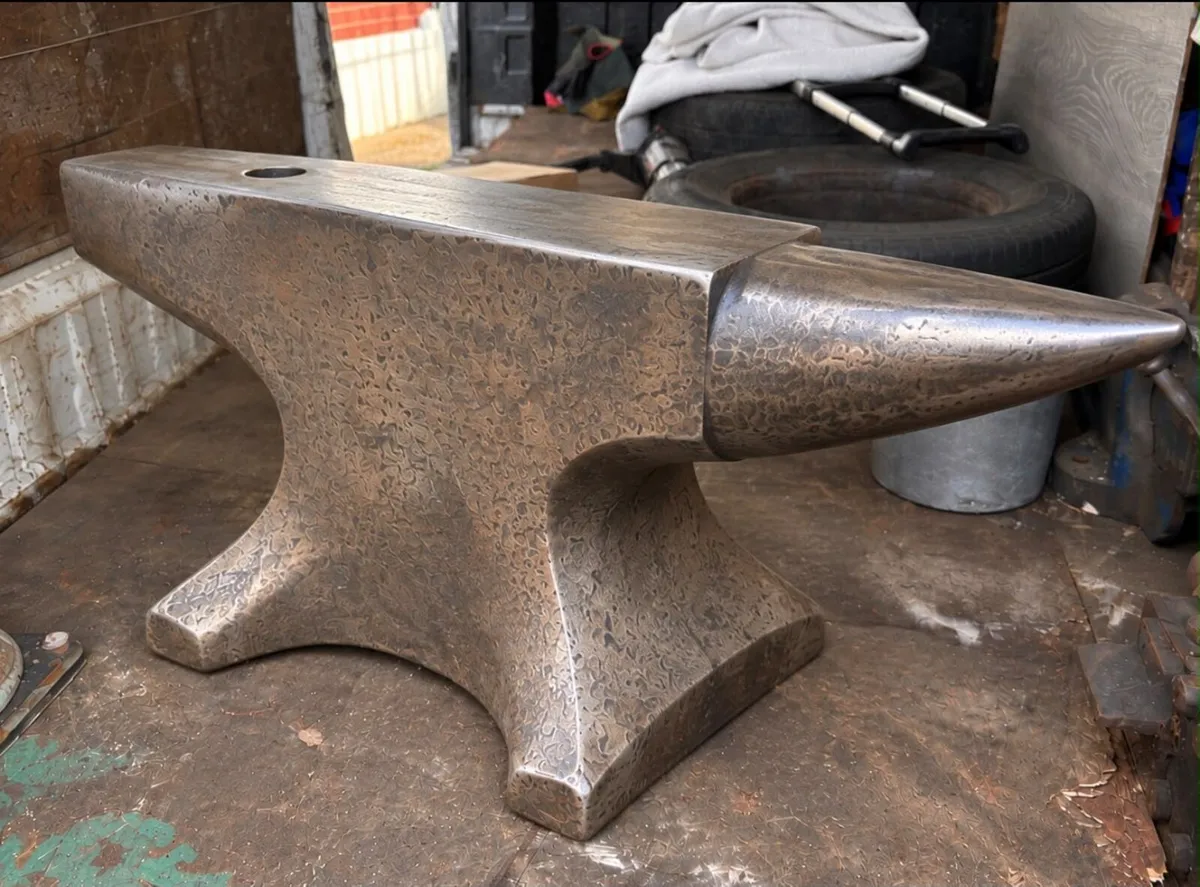 J B Southampton pattern forged ANVIL 325kg - Image 3
