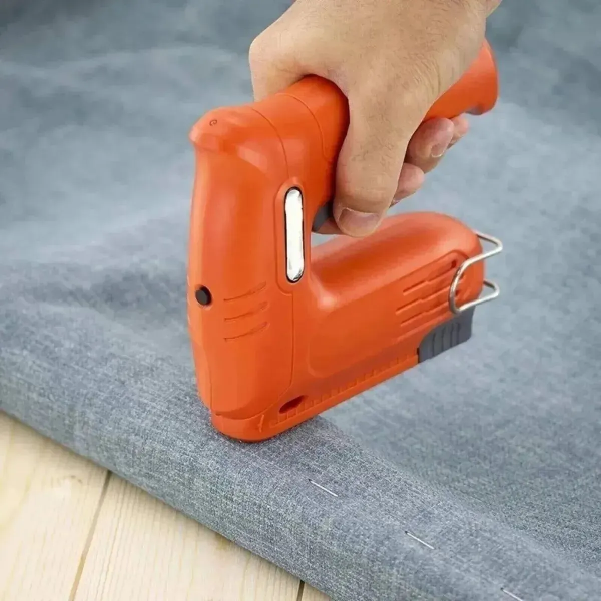 Electric Cordless Nail Staple Gun 4V - Image 4