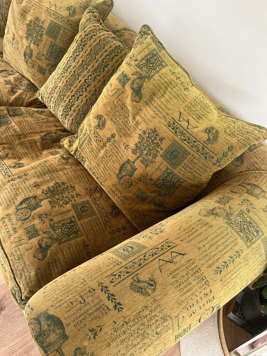 4 seater sofa - Image 2