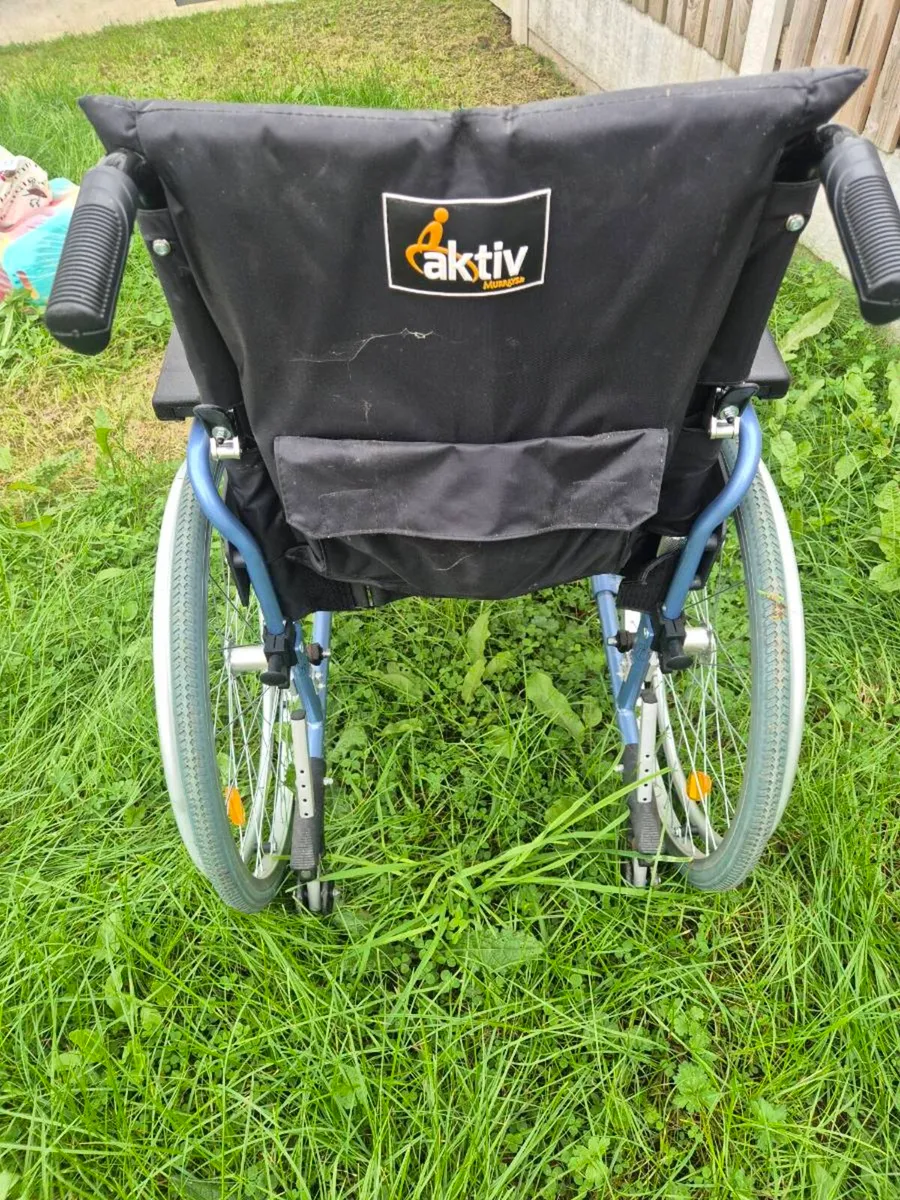 Wheelchair - Image 4