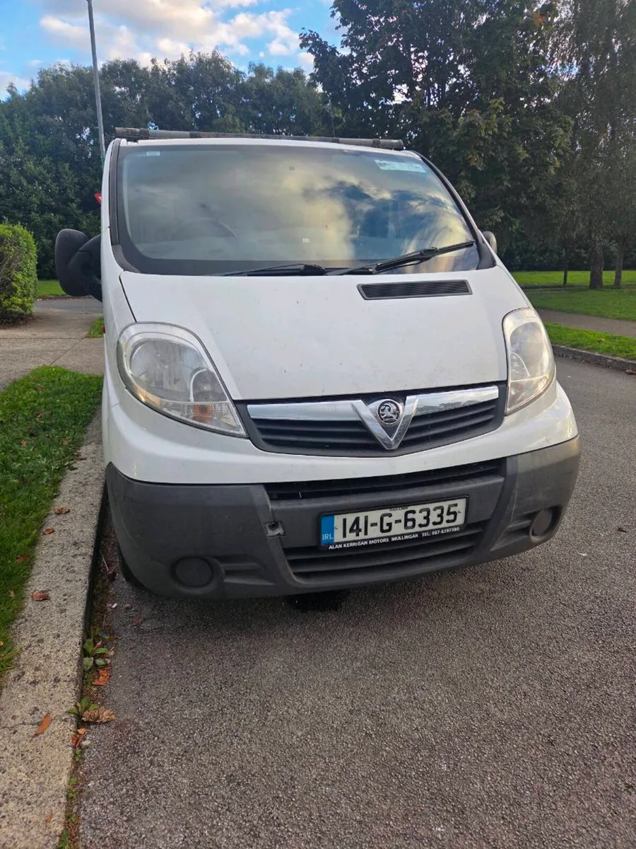 Vauxhall Vivaro for repair - Image 1