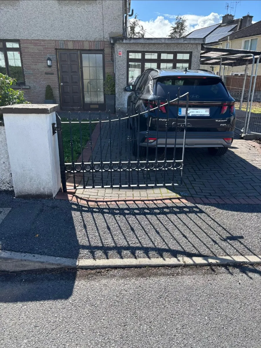 Gates - Image 2