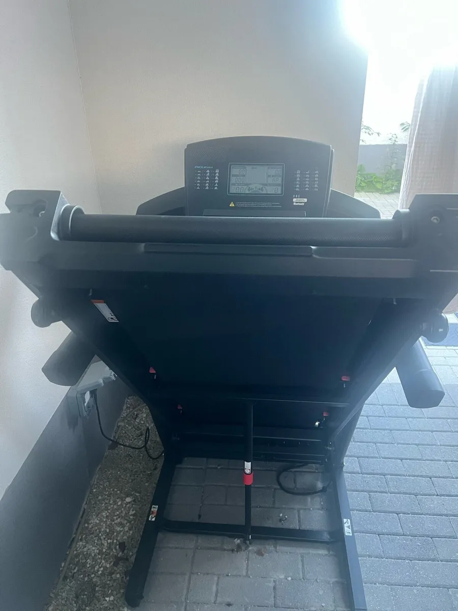 Hit Fitness H4 Treadmill - Image 2