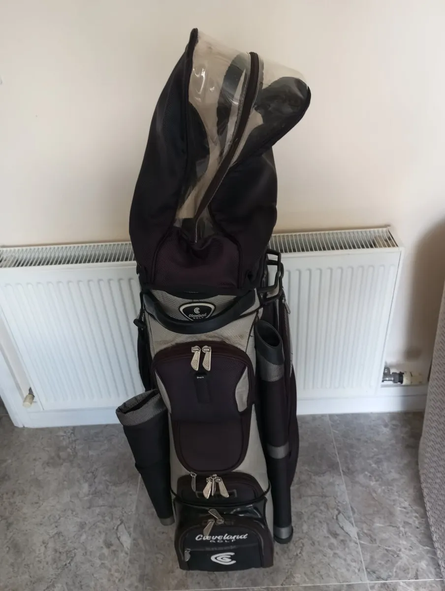 Cleveland golf cart bag. - Image 2