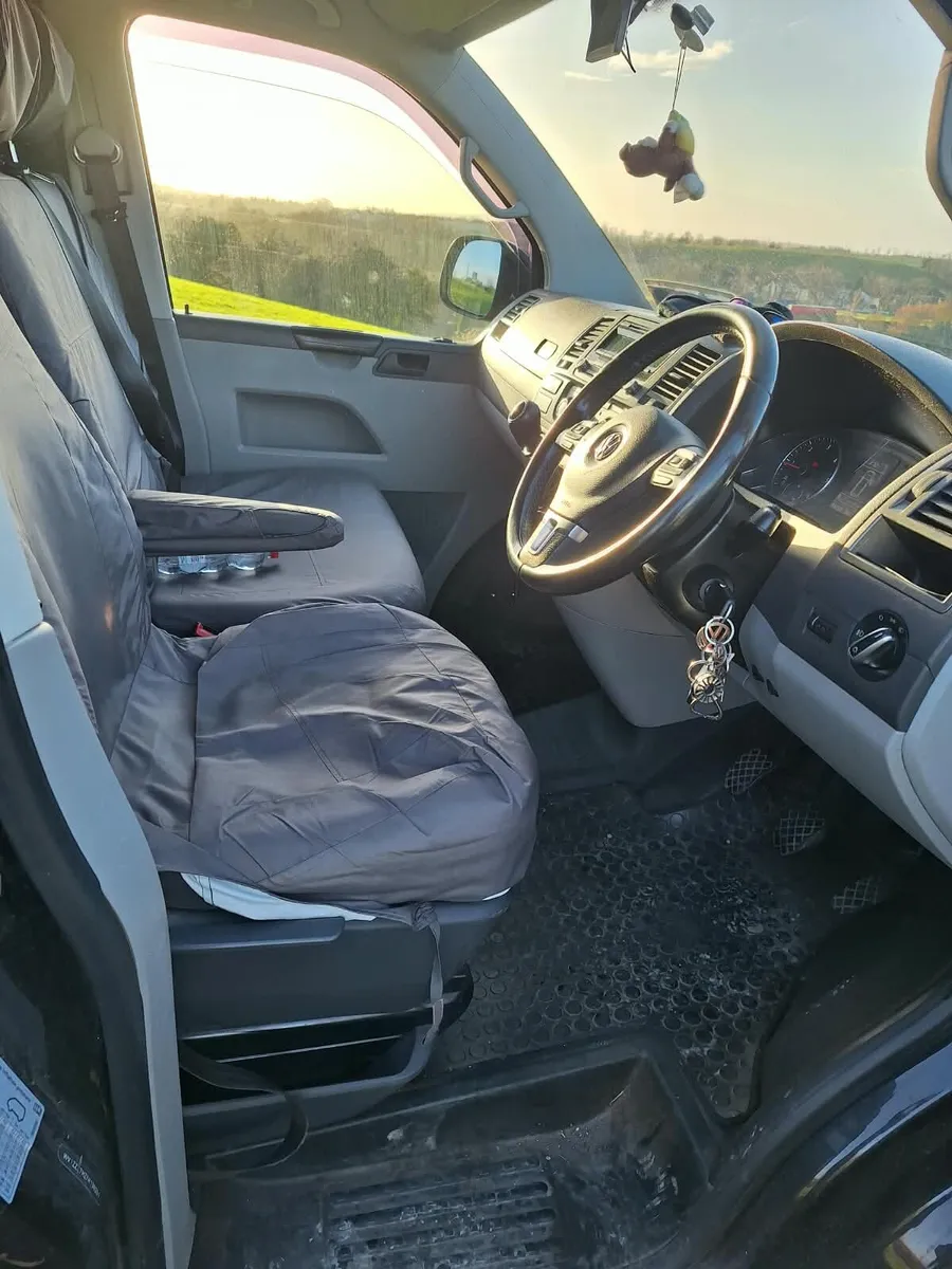 Volkswagen Transporter - Image 4