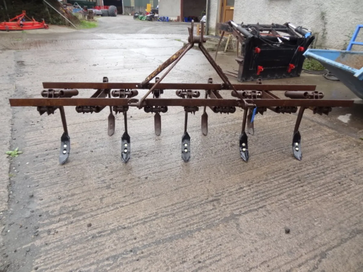 MF Massey Ferguson 7FT Springtine Grubber - Image 2