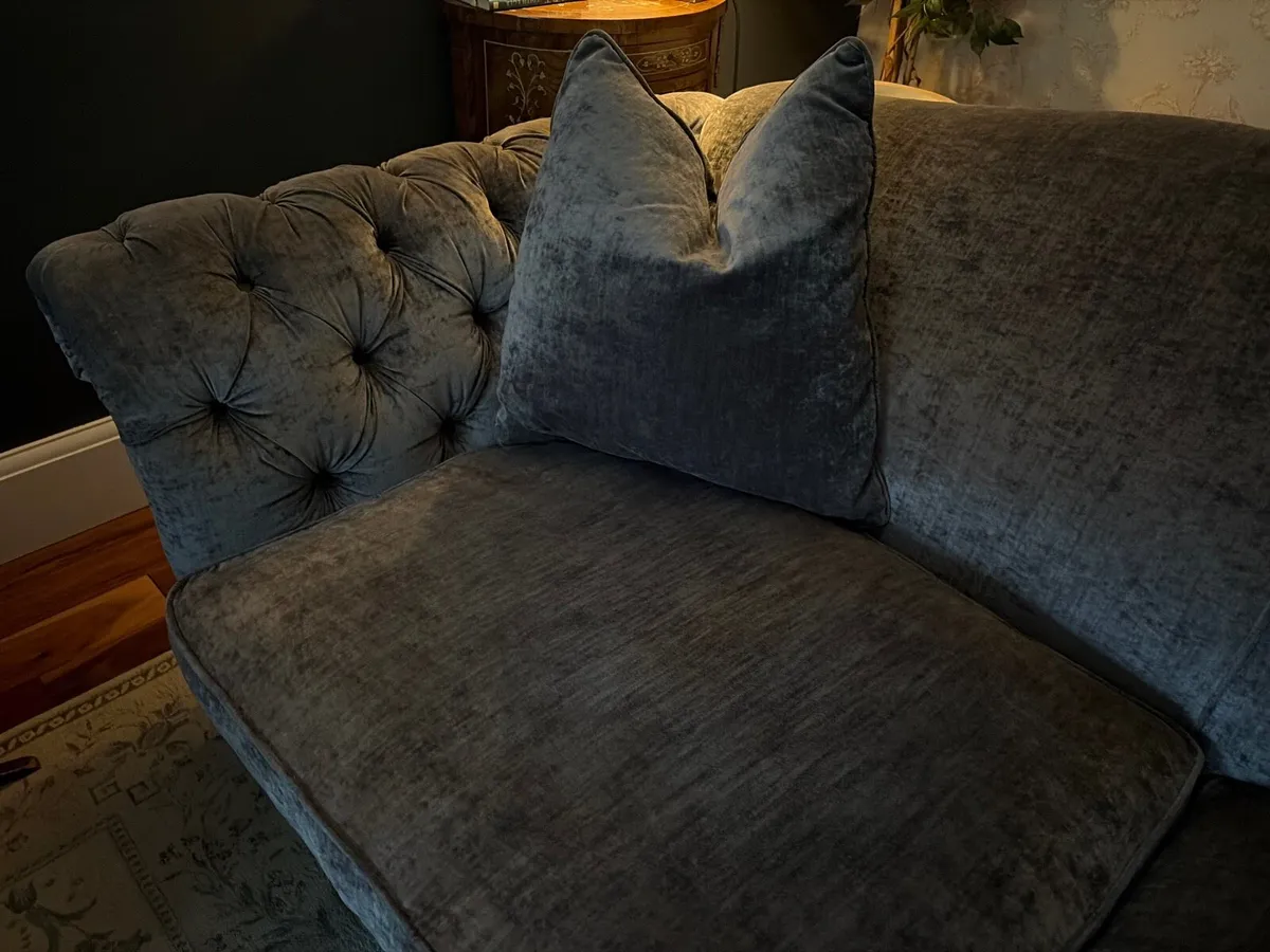 Grey velvet sofa - Image 3