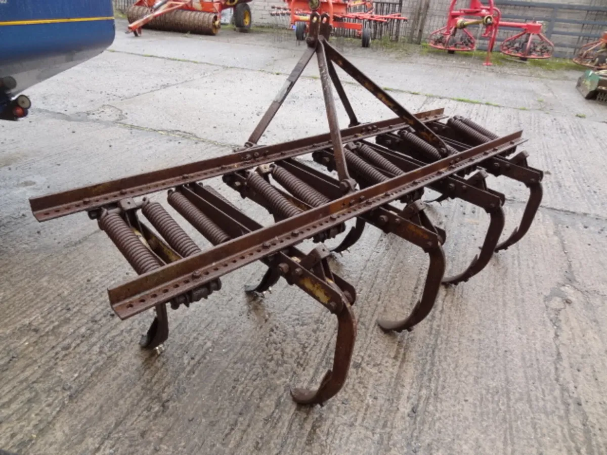 MF Massey Ferguson 7FT Springtine Grubber - Image 4
