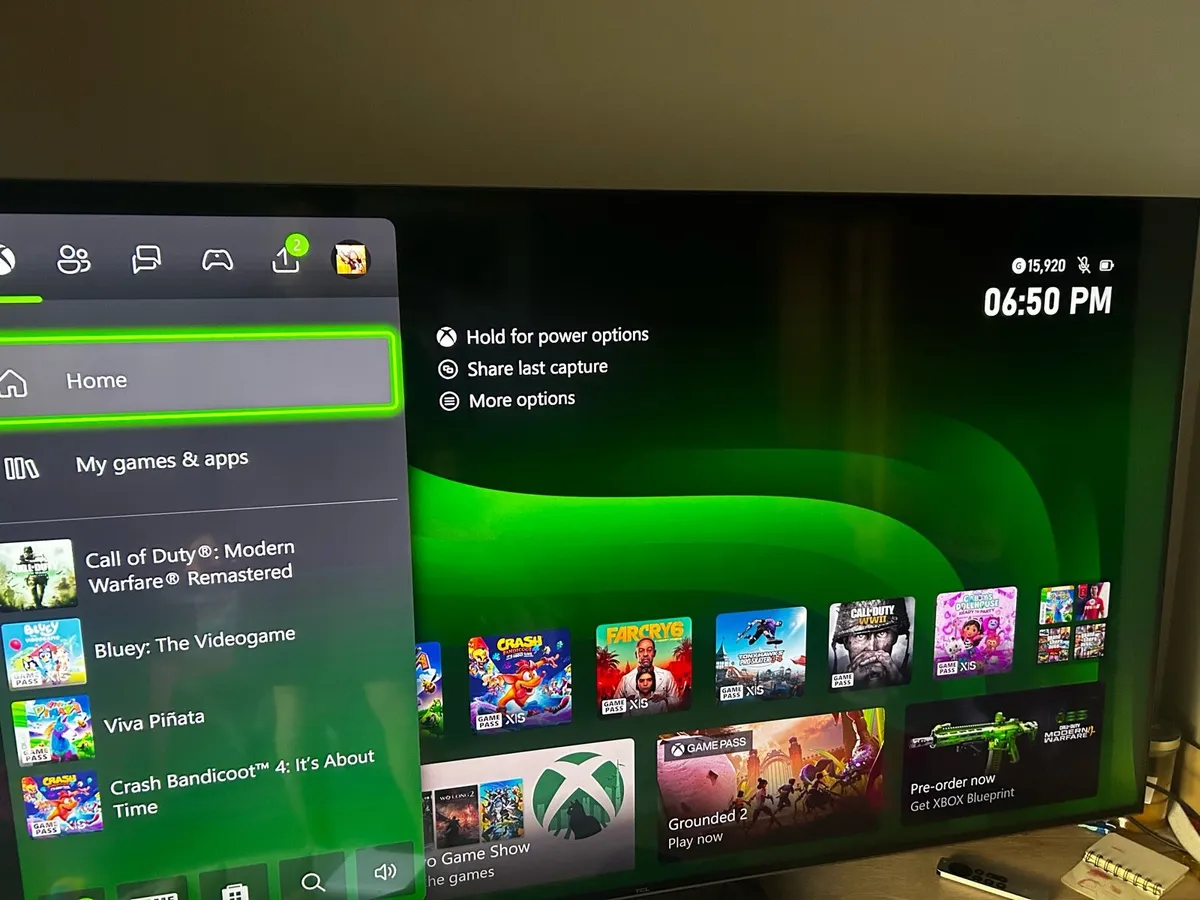 Xbox Series X Digital 1TB Robot White Unboxed - Image 1