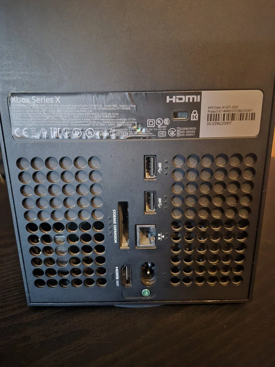 Xbox Series X - Image 2
