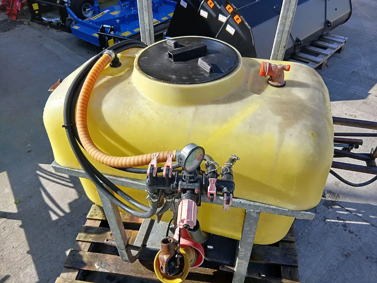 SH YES 300L SPRAYER - Image 2