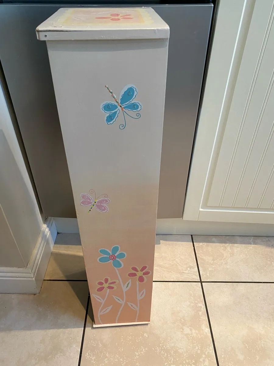 Child’s Seven Drawer Tallboy - Image 2