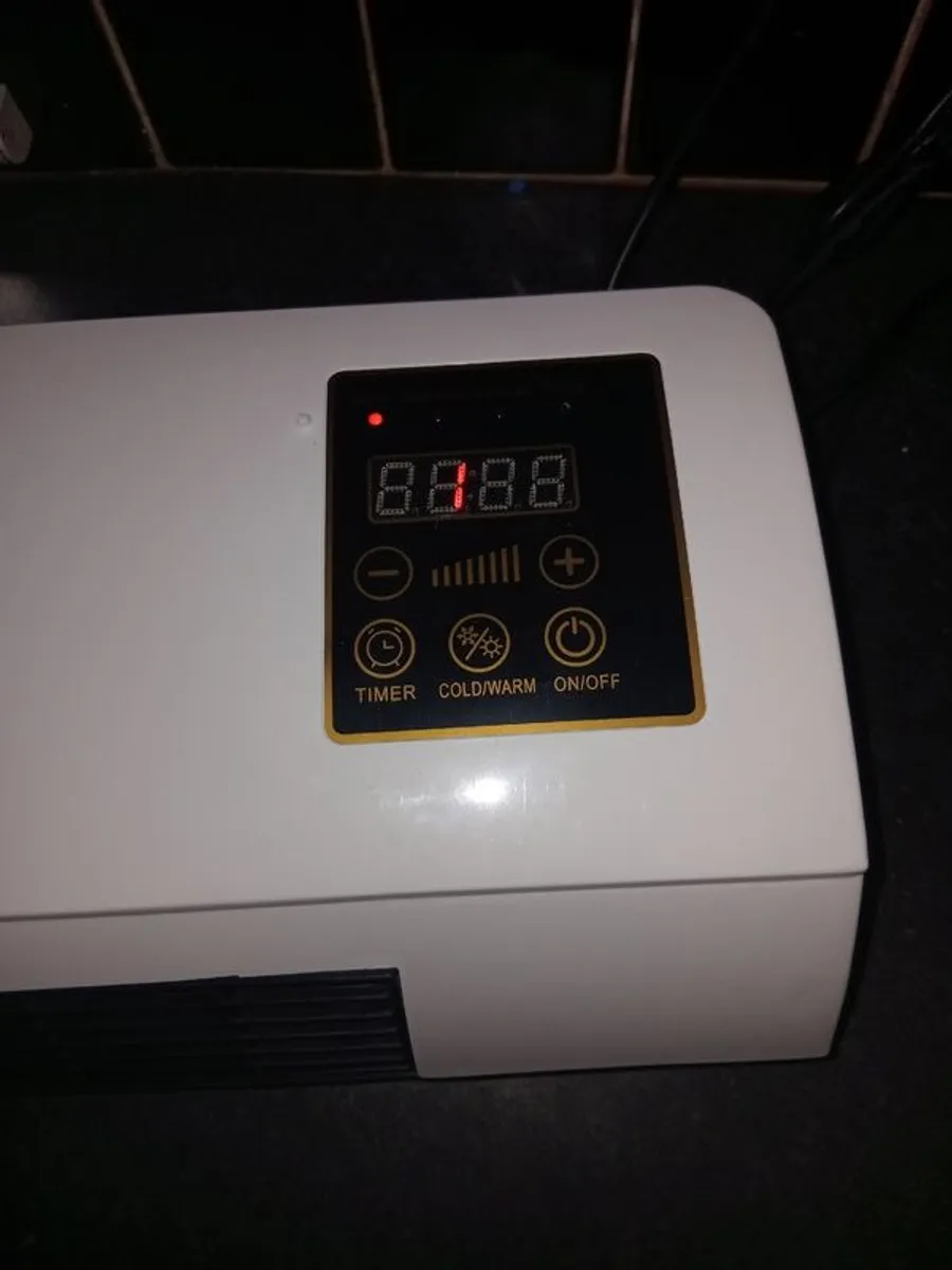 Hot and cold wall mounted unit - Image 4