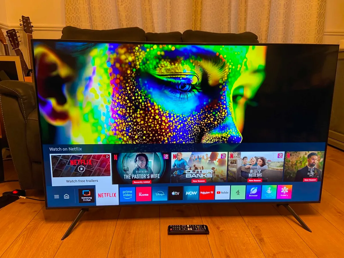 Samsung 55" 4K HDR Crystal Smart TV - Image 1