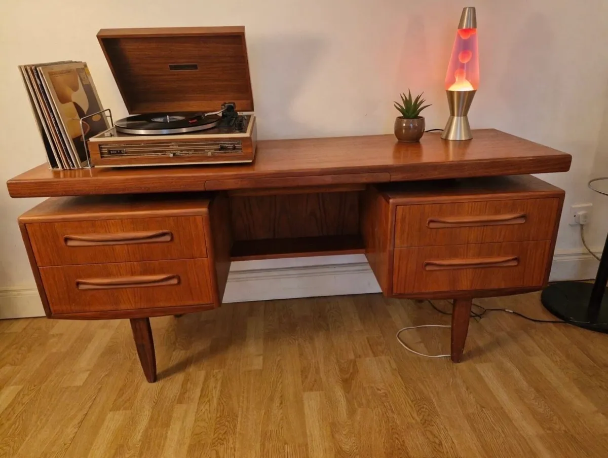 Mid Century Teak Dressing Table - Image 1