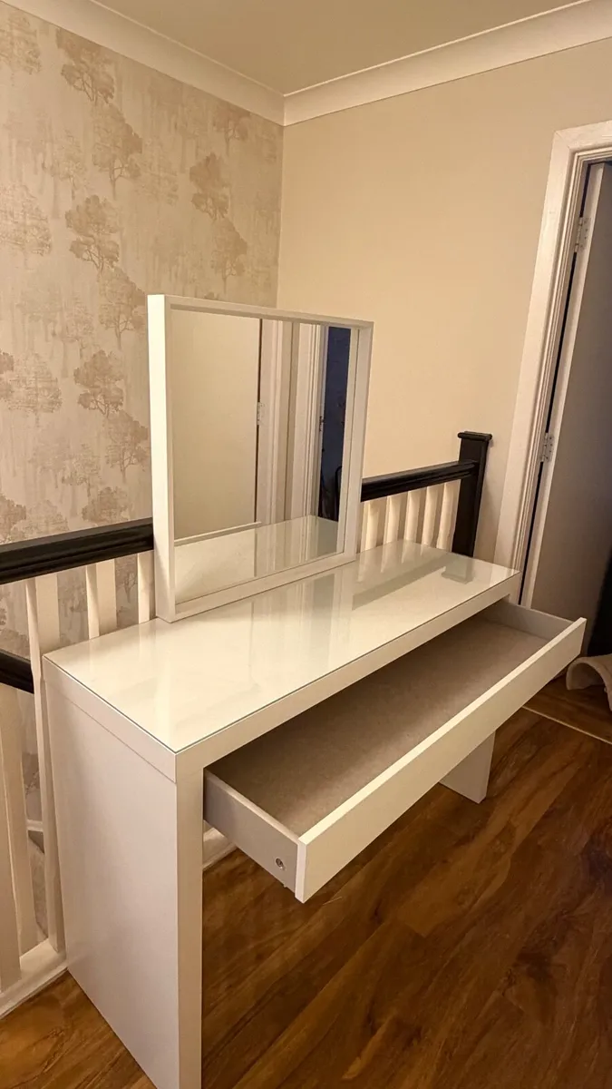 Malm Dressing table with Mirror - Image 1